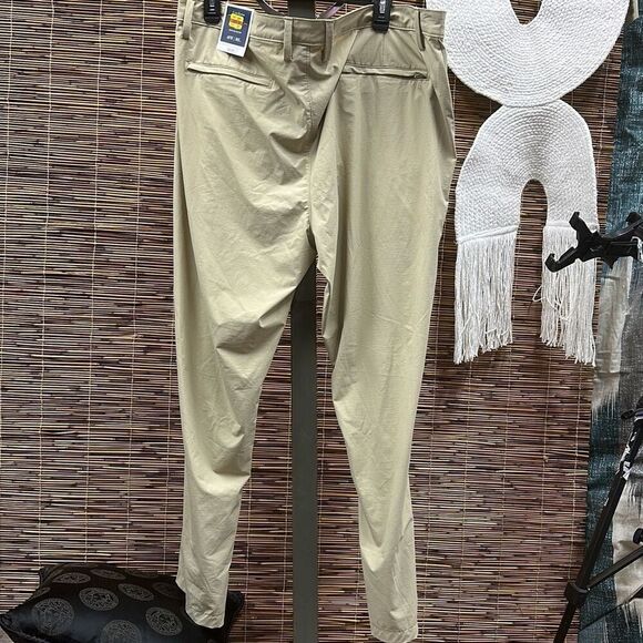 Club Room Mens 4 Way Stretch Tech Pants Light Khaki 40 X 30 - Picture 3 of 3